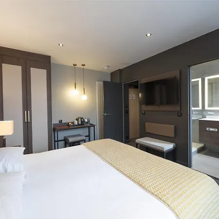 Bristol Hotel
