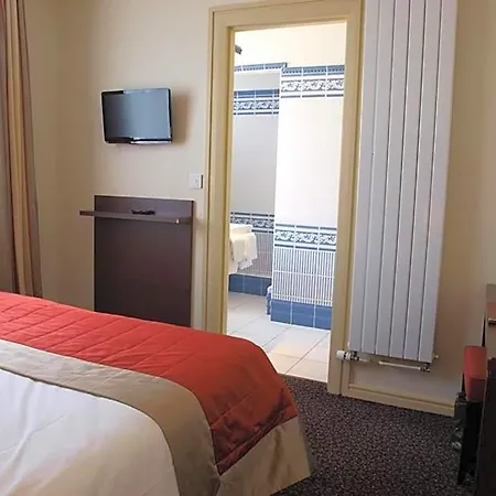 Bristol Hotel