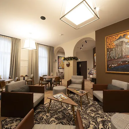Hotel Bristol 3*