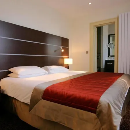 Bristol Hotel